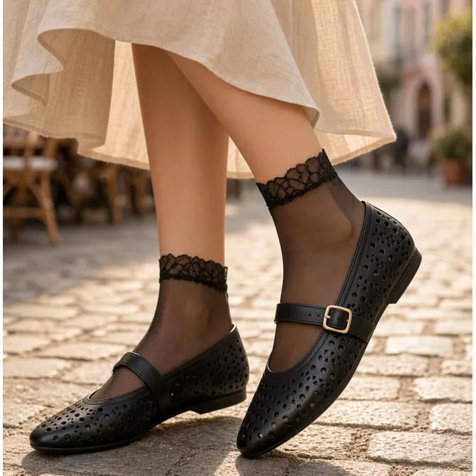 Ballerines cuir noir ajourées - Ballerines artisanales