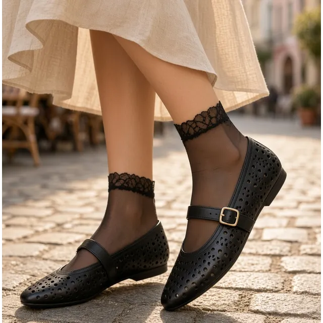 Ballerines cuir noir ajourées - Ballerines artisanales