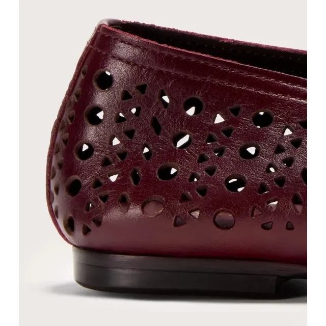 Ballerines ajourées cuir bordeaux lanière - Ballerines artisanales