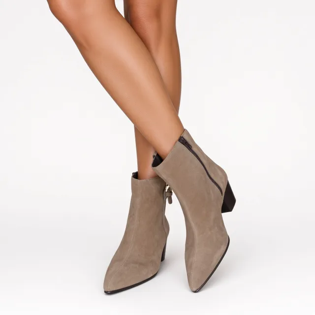 Bottines femme daim taupe à talon - Boots artisanales femme