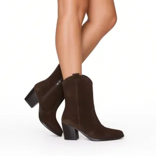 Bottines style cowboy femme en daim marron