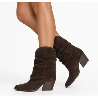 Bottines daim marron plissées femme